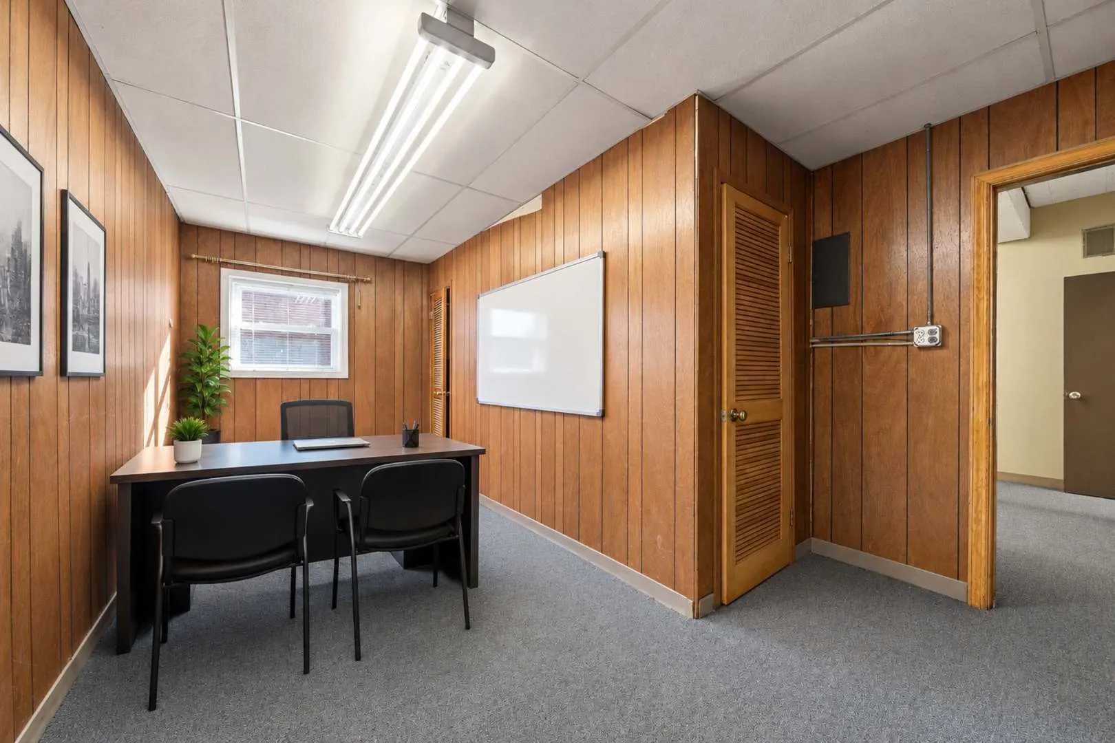 13005 Western Avenue IL