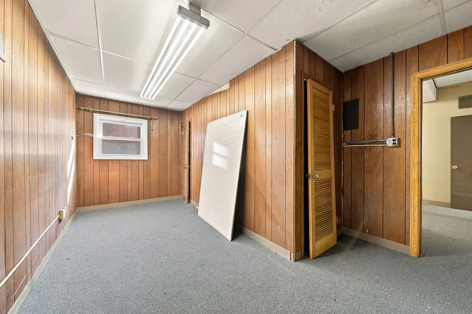 13005 Western Avenue IL