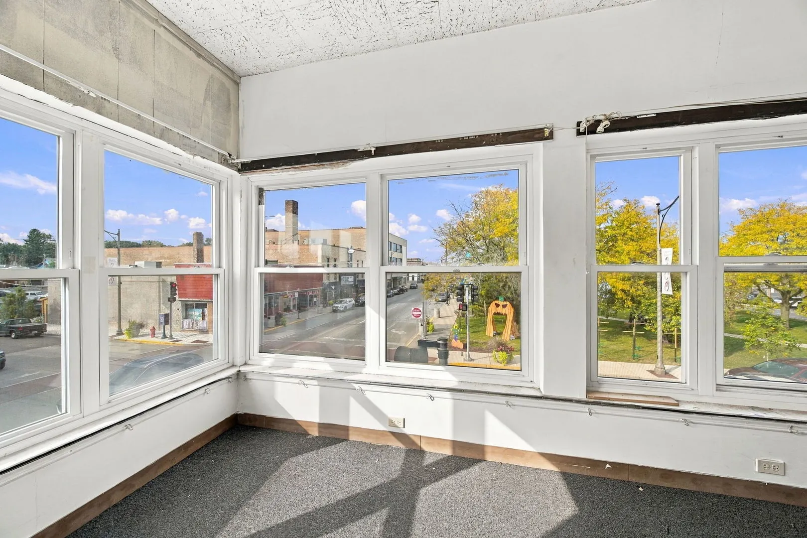 13005 Western Avenue IL