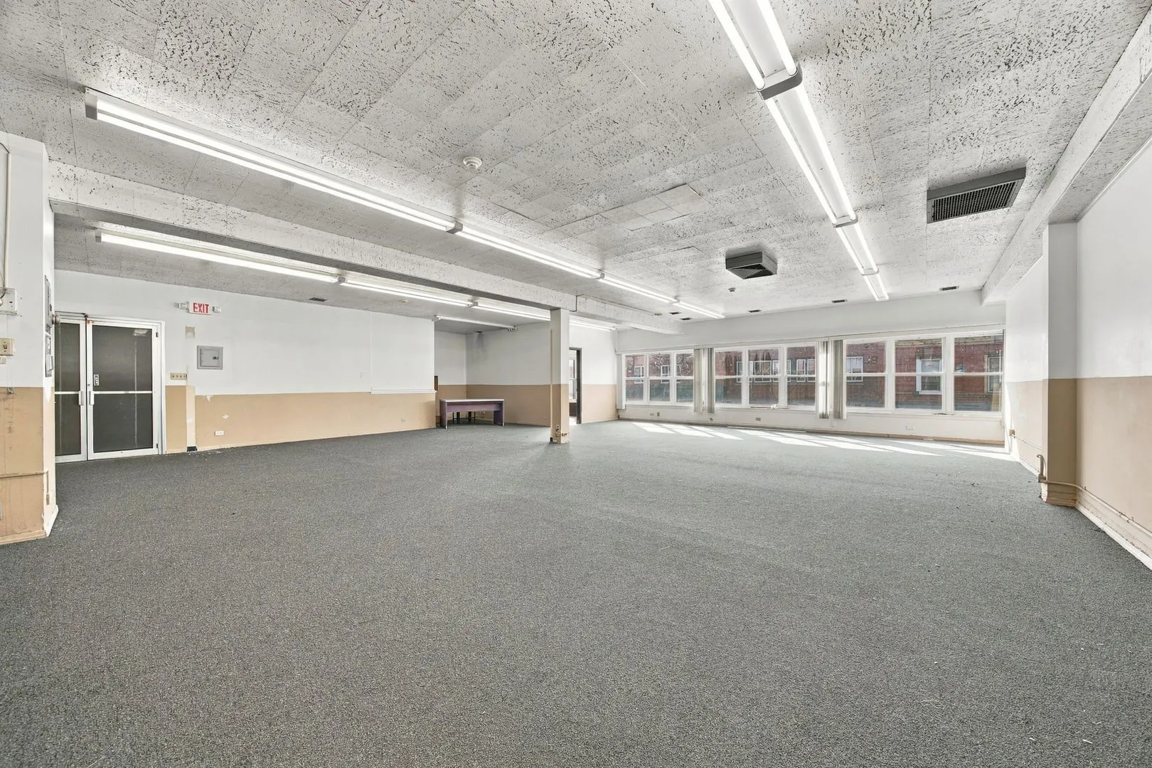 13005 Western Avenue IL