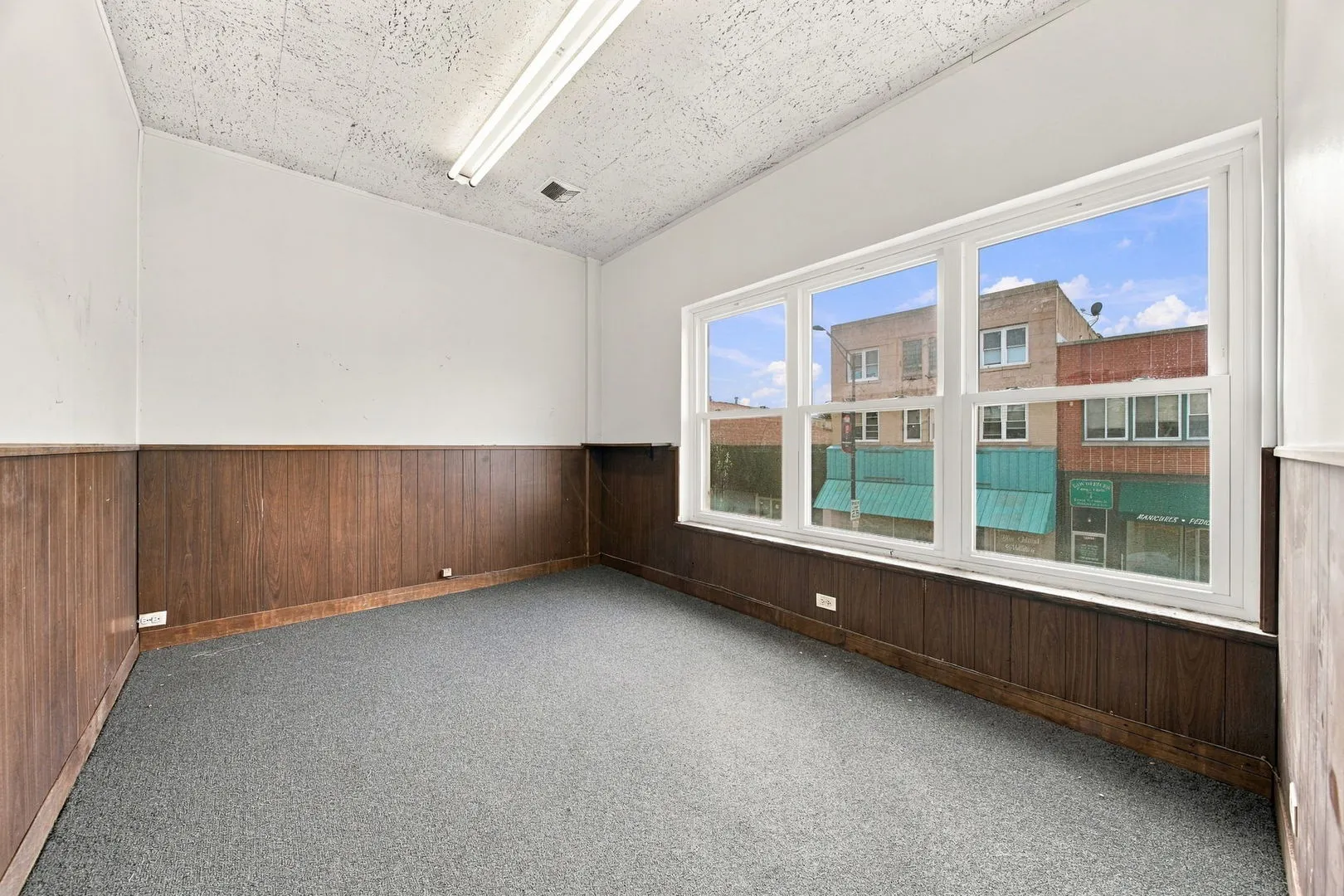13005 Western Avenue IL