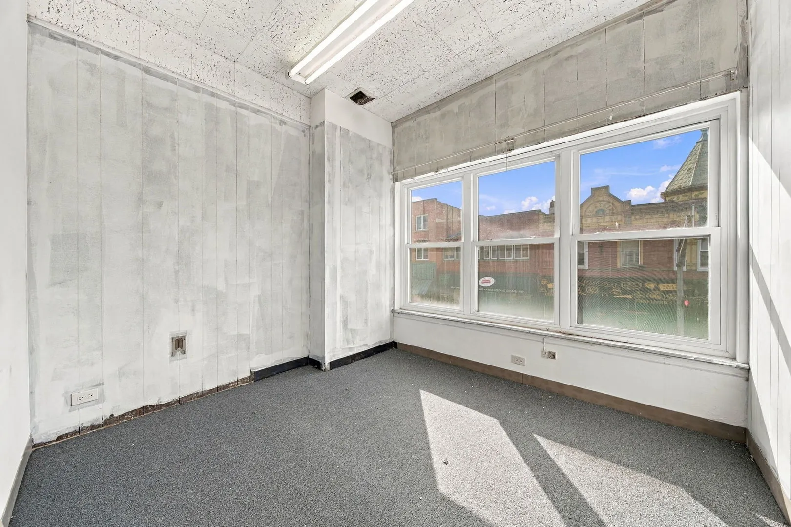 13005 Western Avenue IL