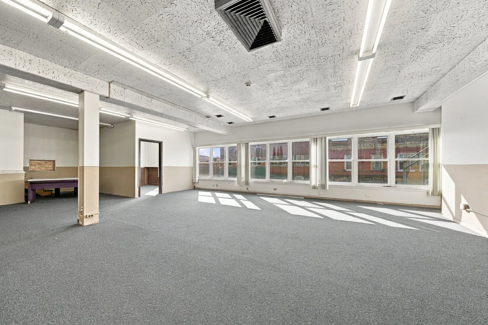 13005 Western Avenue IL