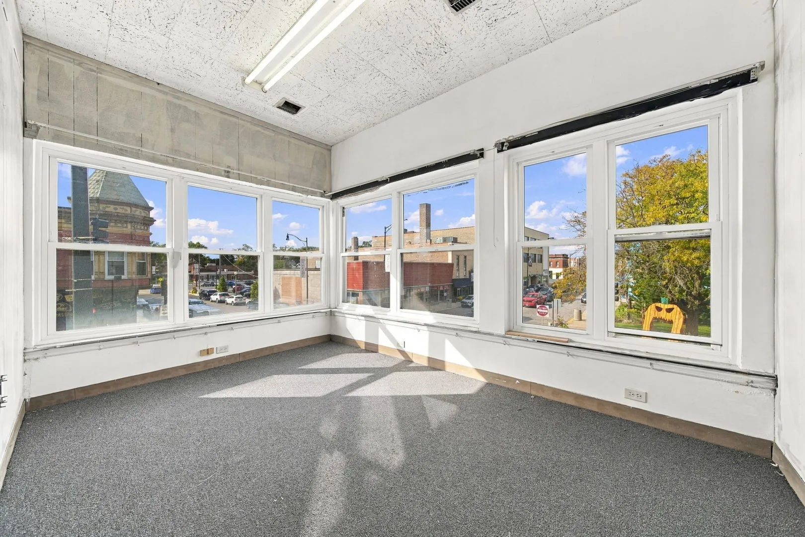 13005 Western Avenue IL