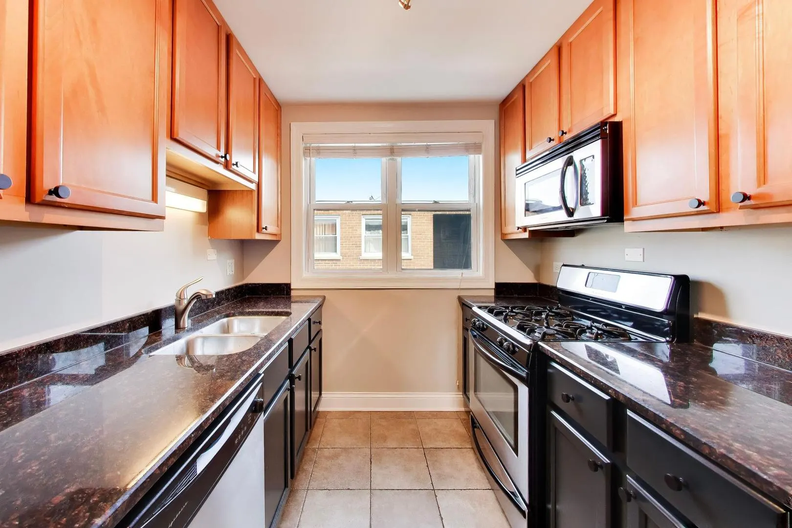 2636 W Catalpa Avenue IL #39