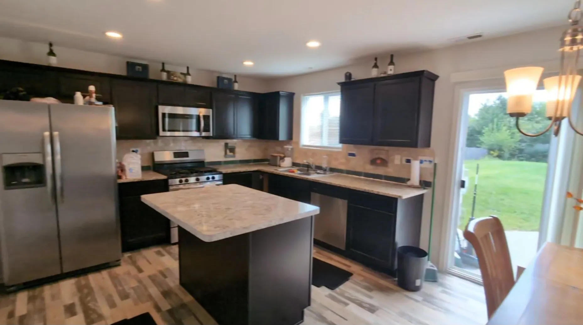 1547 Crest Drive IL