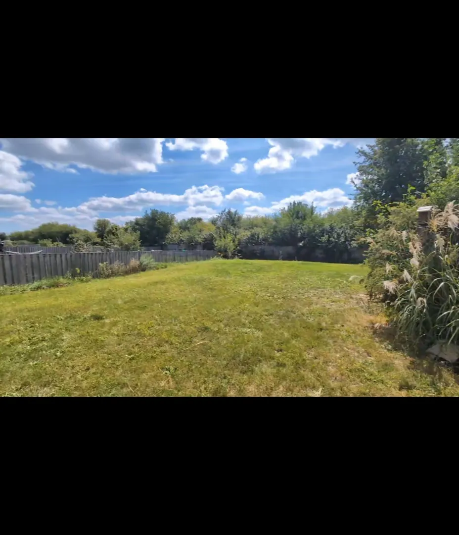 1547 Crest Drive IL