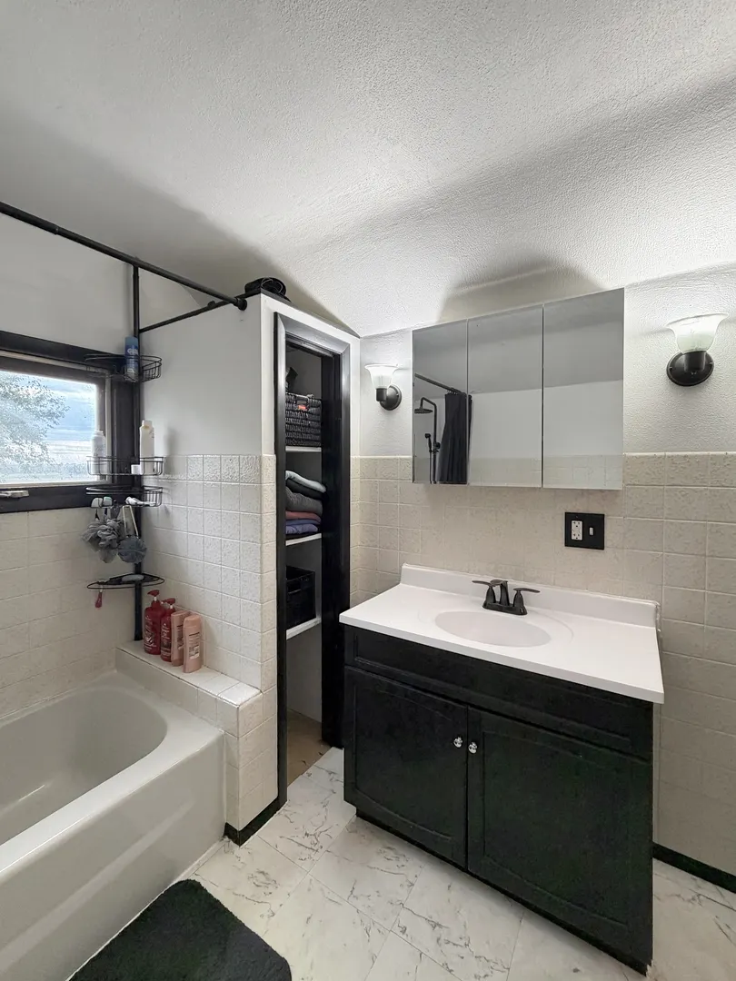 2622 S Bolton Road IL