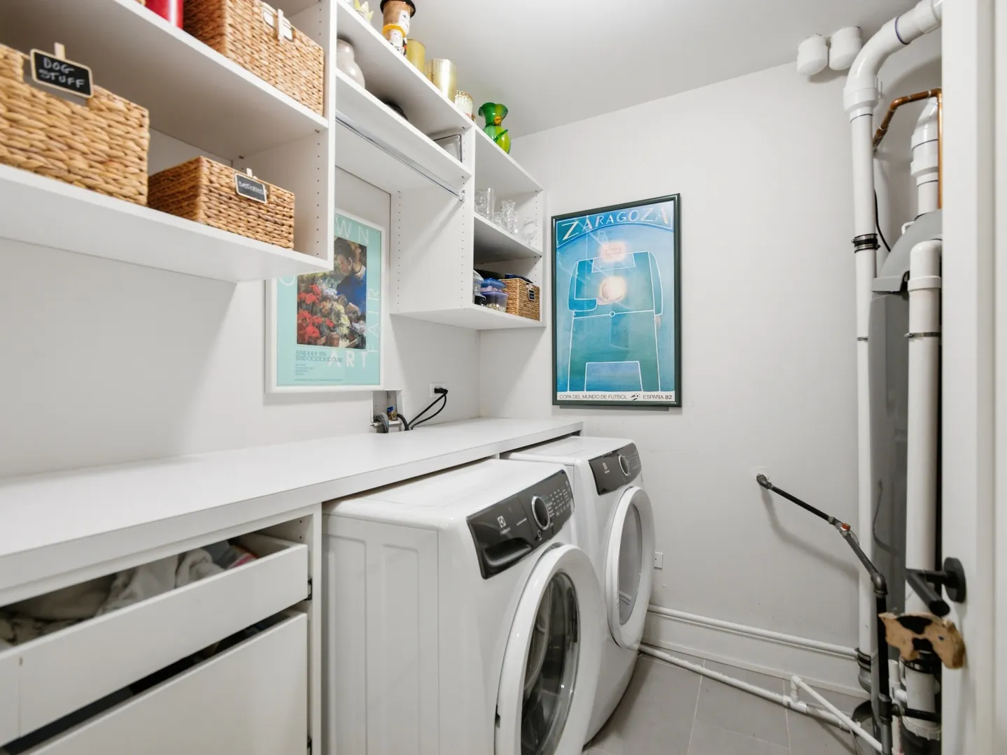 2643 N Hermitage Avenue IL #105
