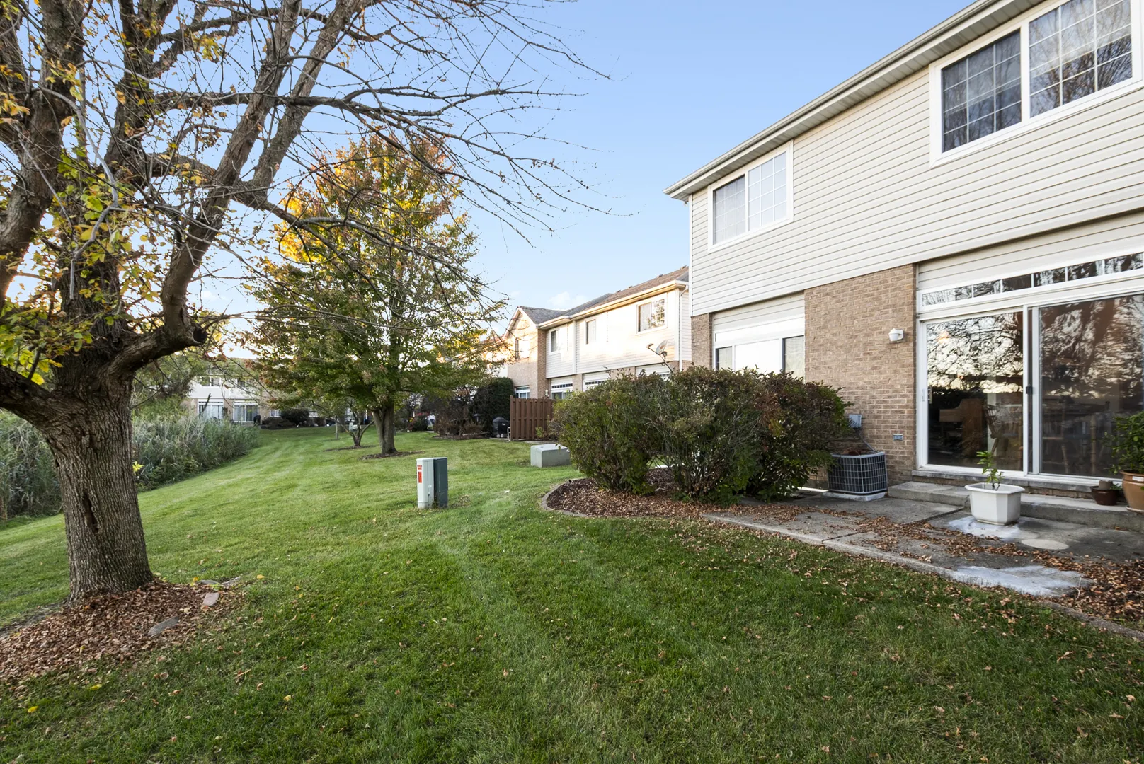 8421 Stratford Drive IL