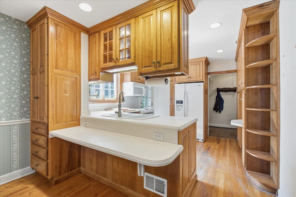 629 Juniper Road IL