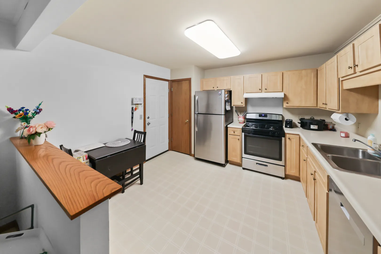 405 Gentleman Street IL