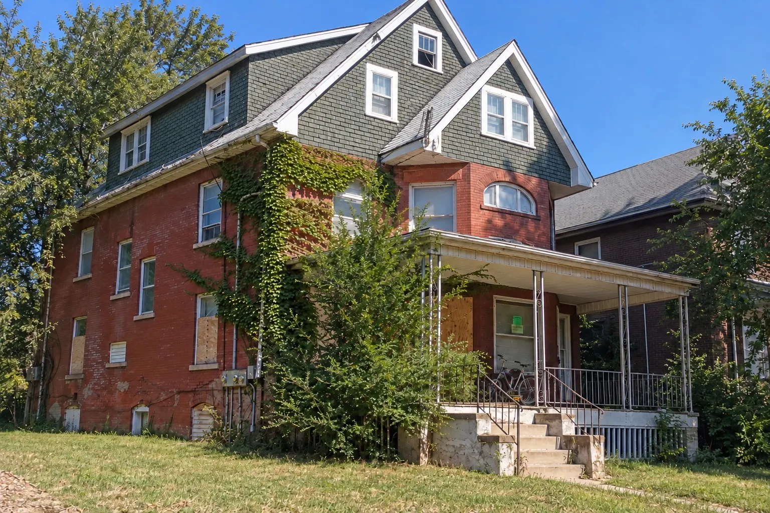 805 NE Perry Avenue IL