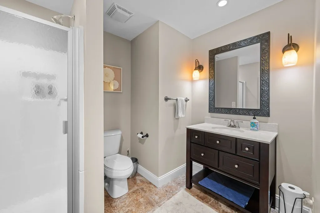 2805 E 58th Street IA