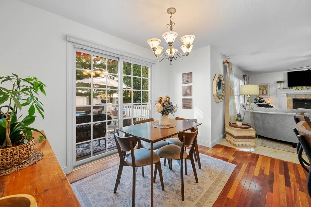 2805 E 58th Street IA