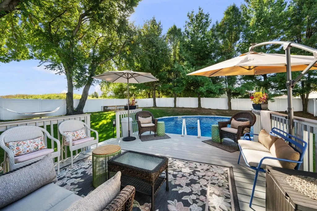 2805 E 58th Street IA
