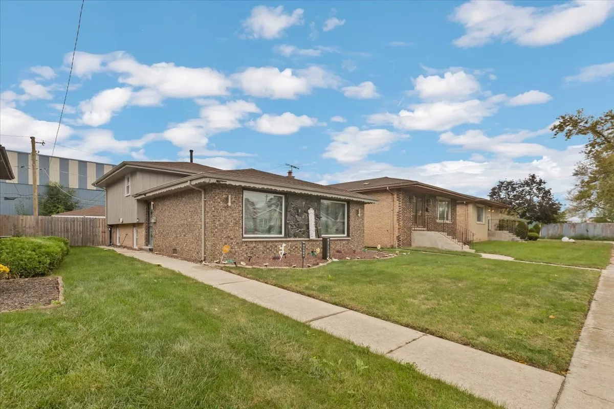 14110 S Bensley Avenue IL
