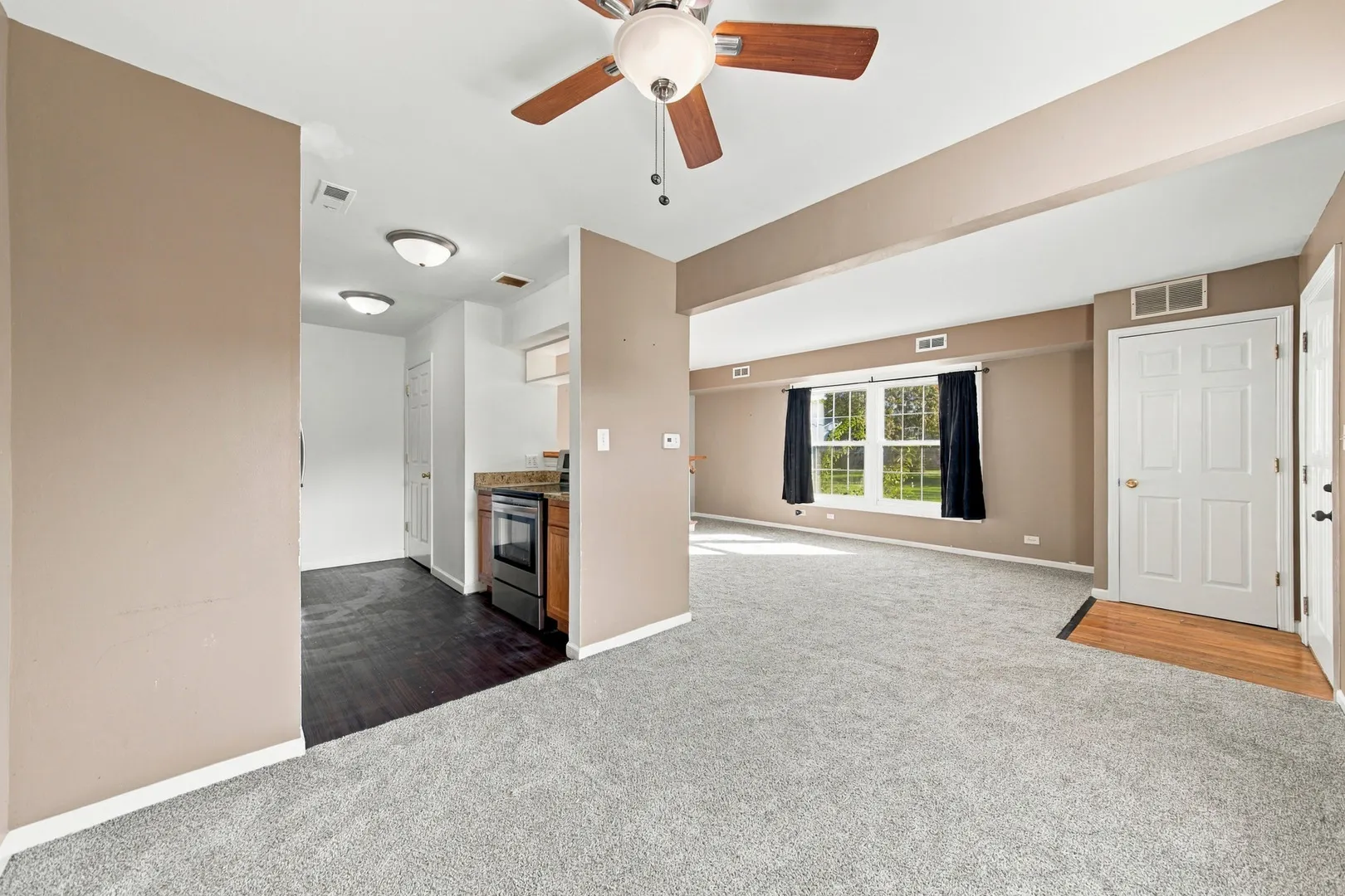 1312 S GLEN Circle IL #D