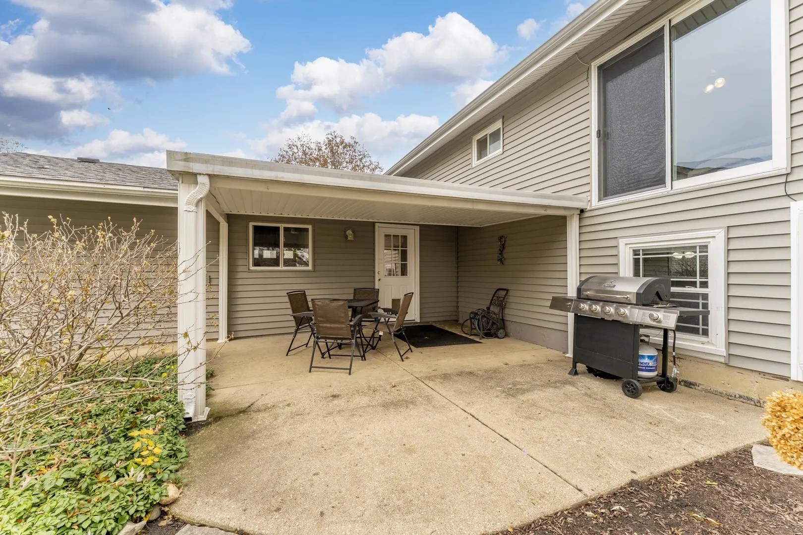 309 Plymouth Lane NW IL