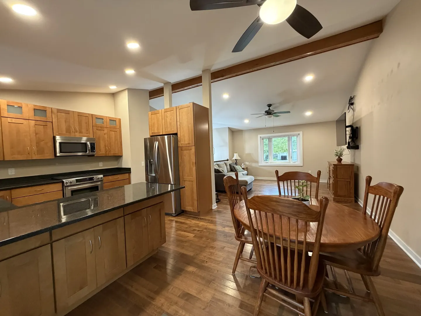 219 NEWPORT Trail IL