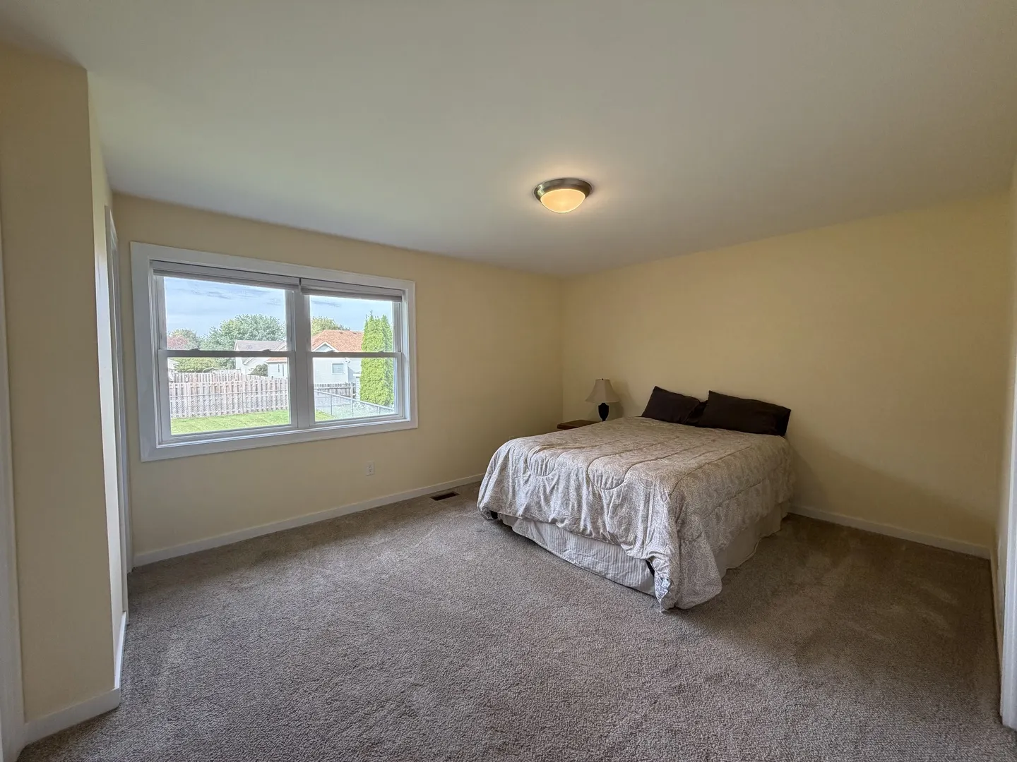 219 NEWPORT Trail IL