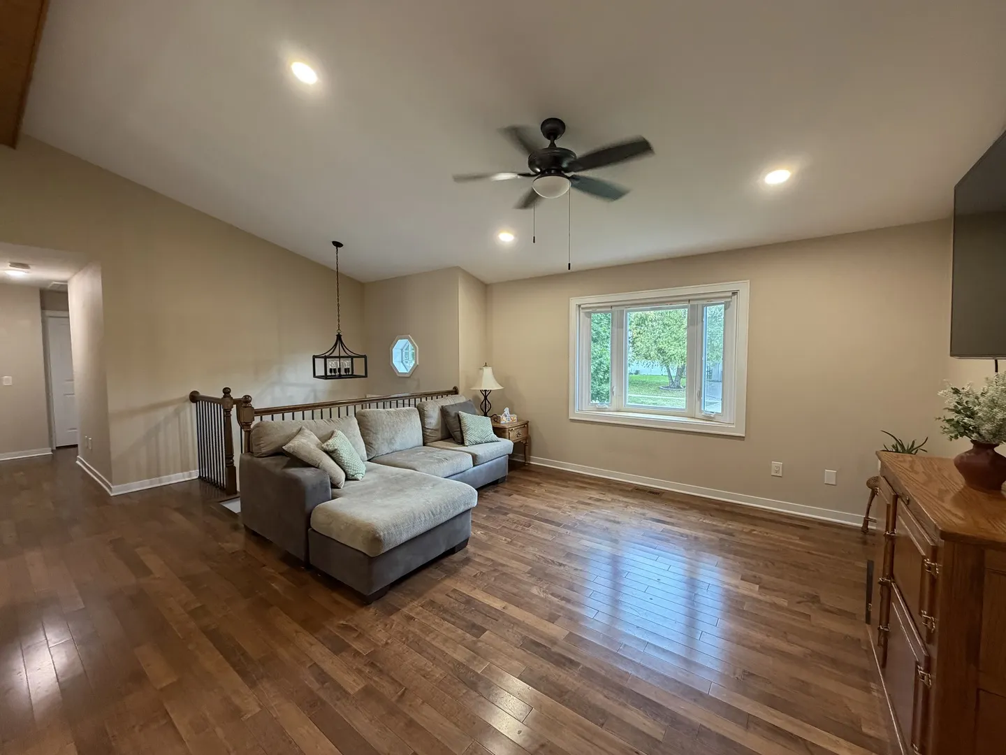 219 NEWPORT Trail IL