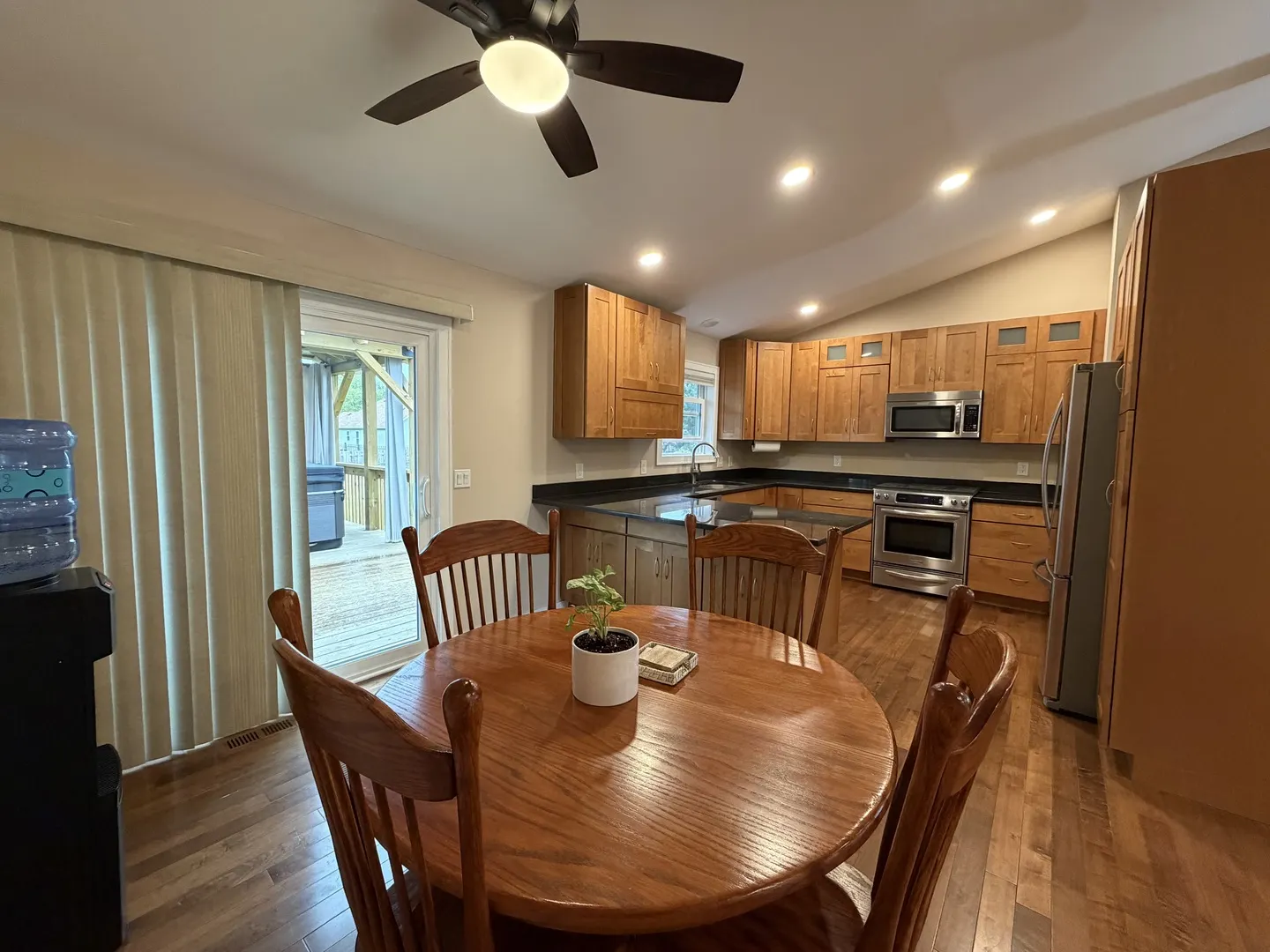 219 NEWPORT Trail IL