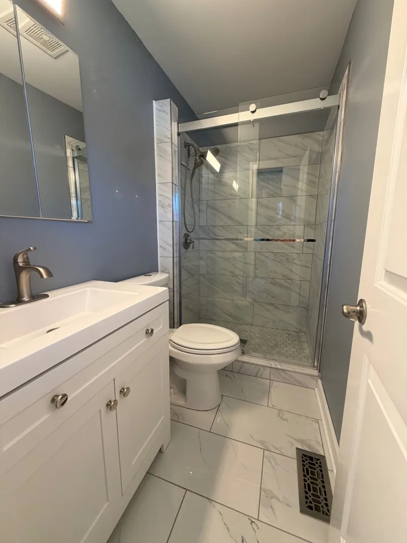 219 NEWPORT Trail IL