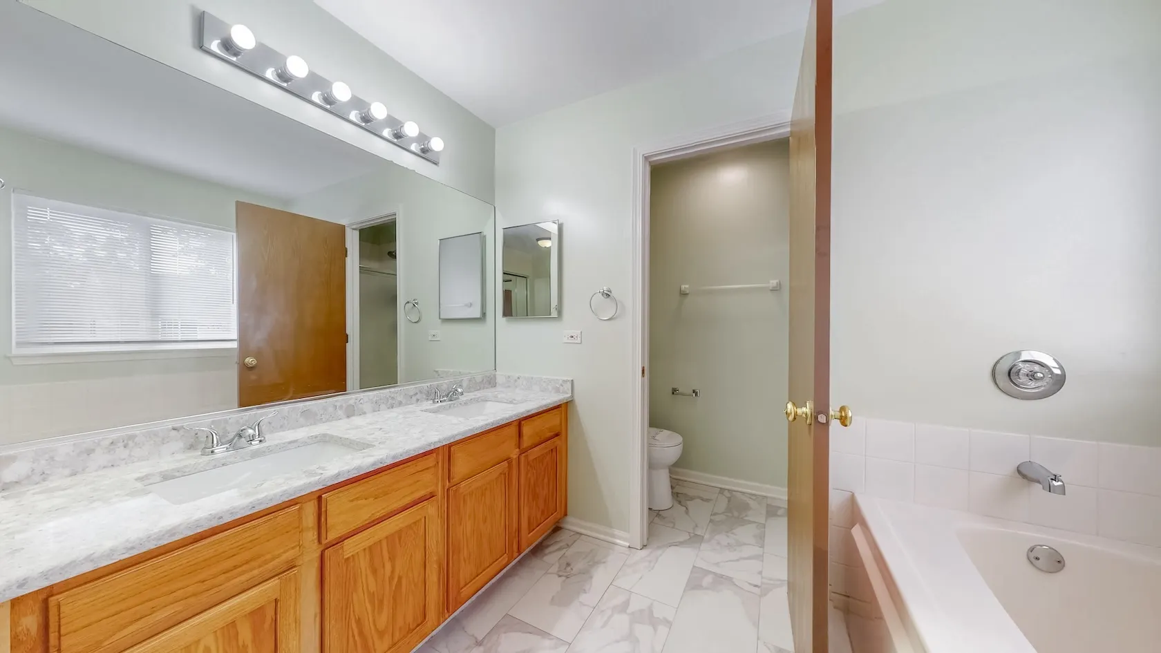 2509 Rosehall Lane IL