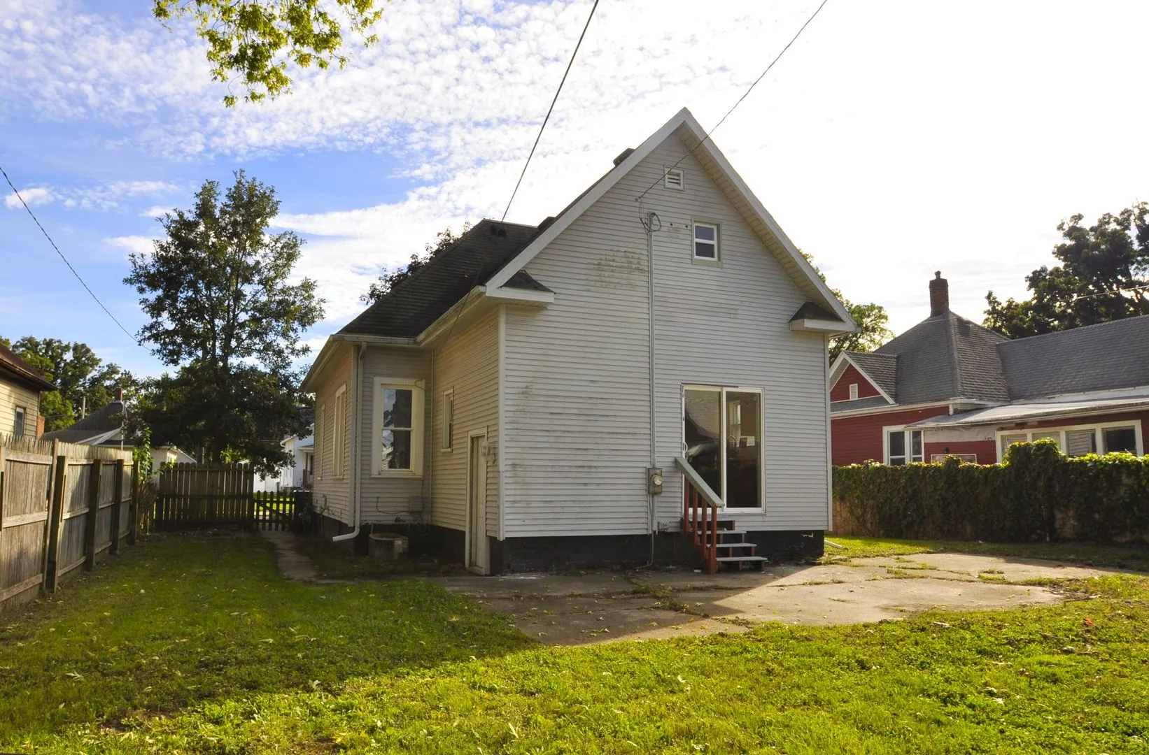 116 W 11th Street IL
