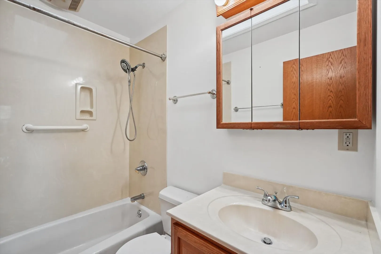 2312 Barberry Drive IL