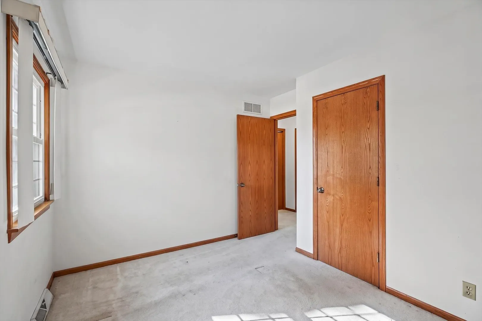 2312 Barberry Drive IL