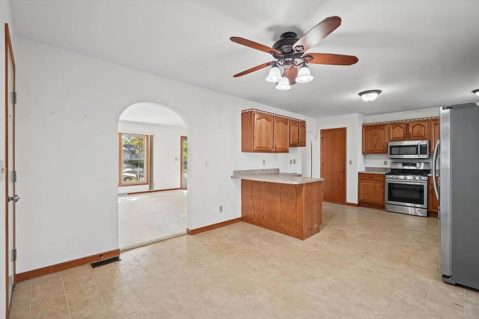 2312 Barberry Drive IL