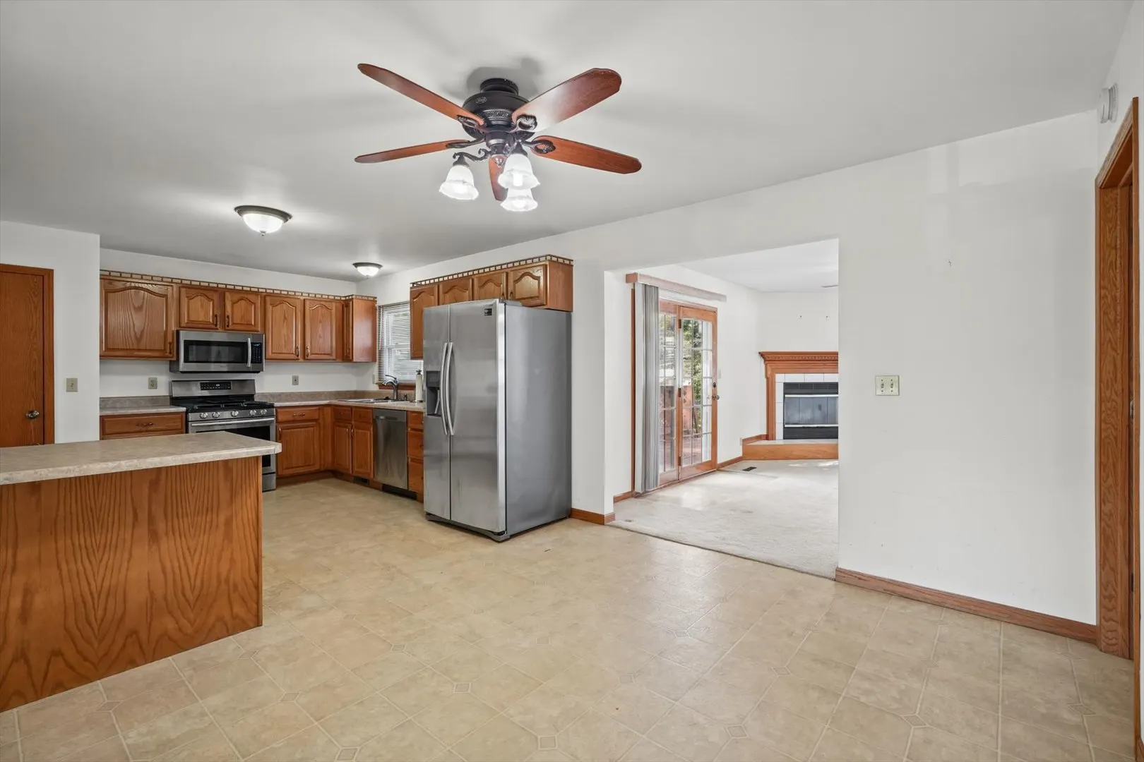 2312 Barberry Drive IL