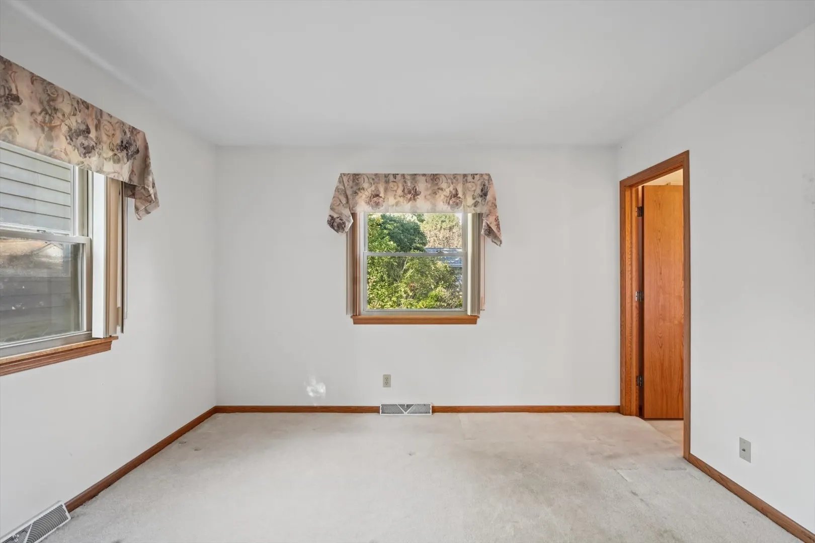 2312 Barberry Drive IL