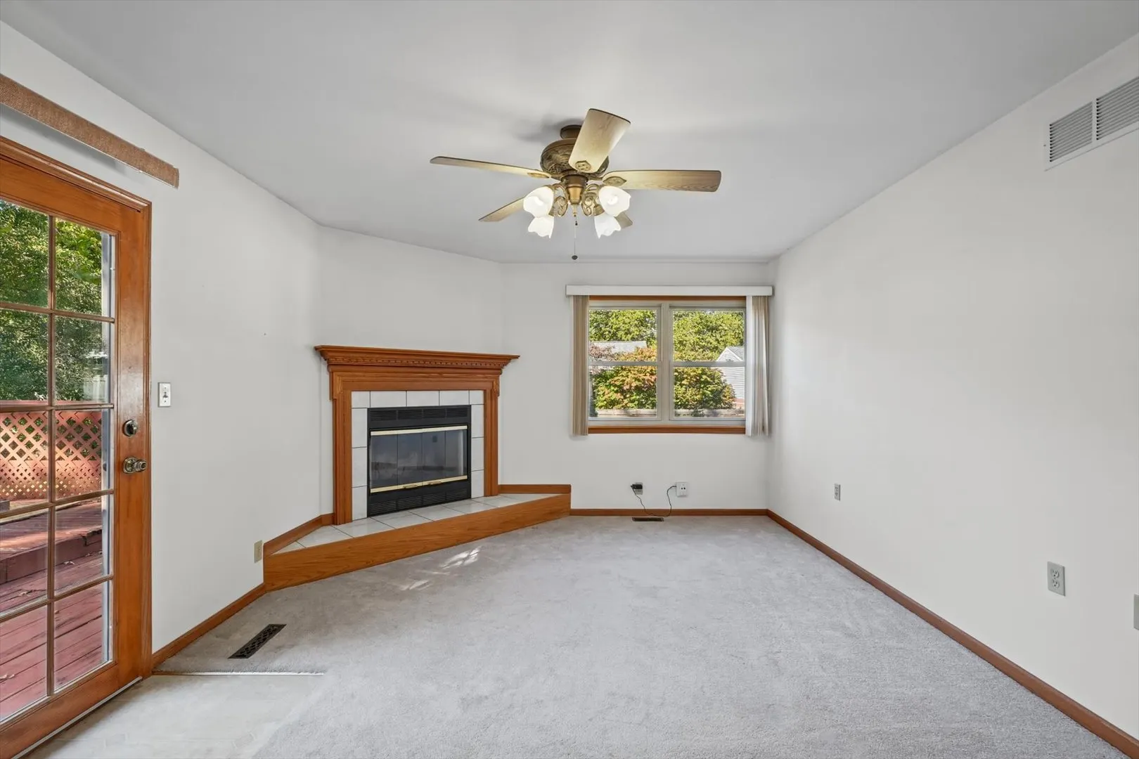 2312 Barberry Drive IL