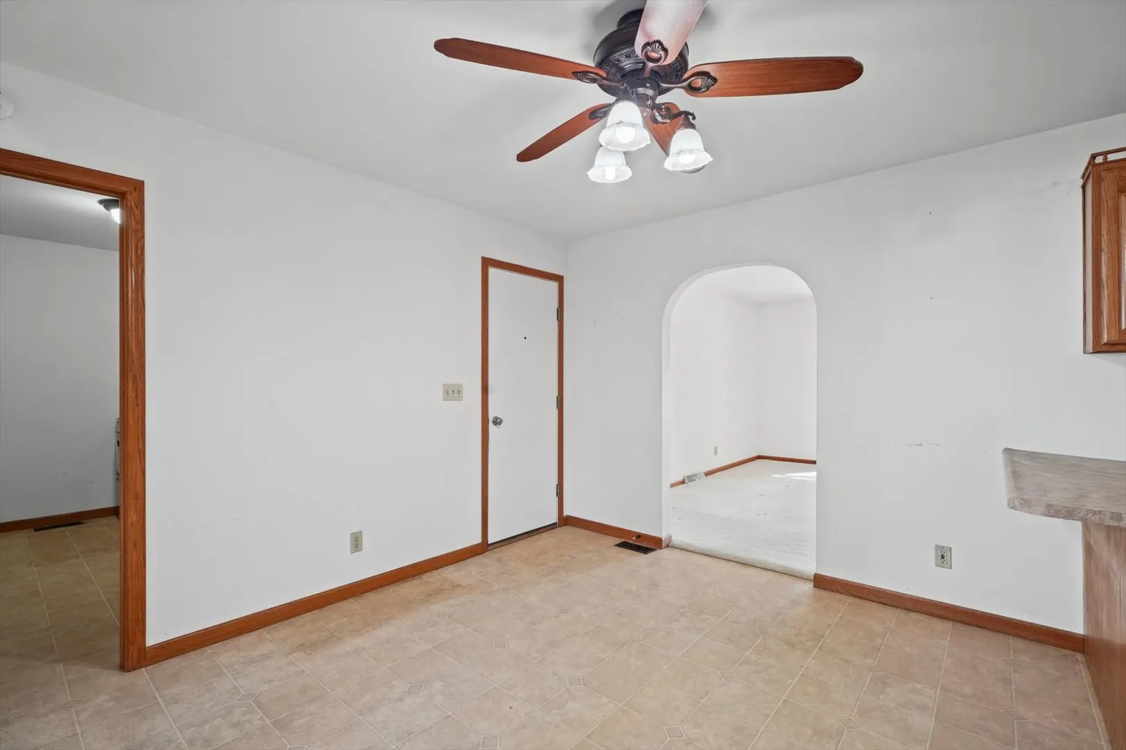 2312 Barberry Drive IL