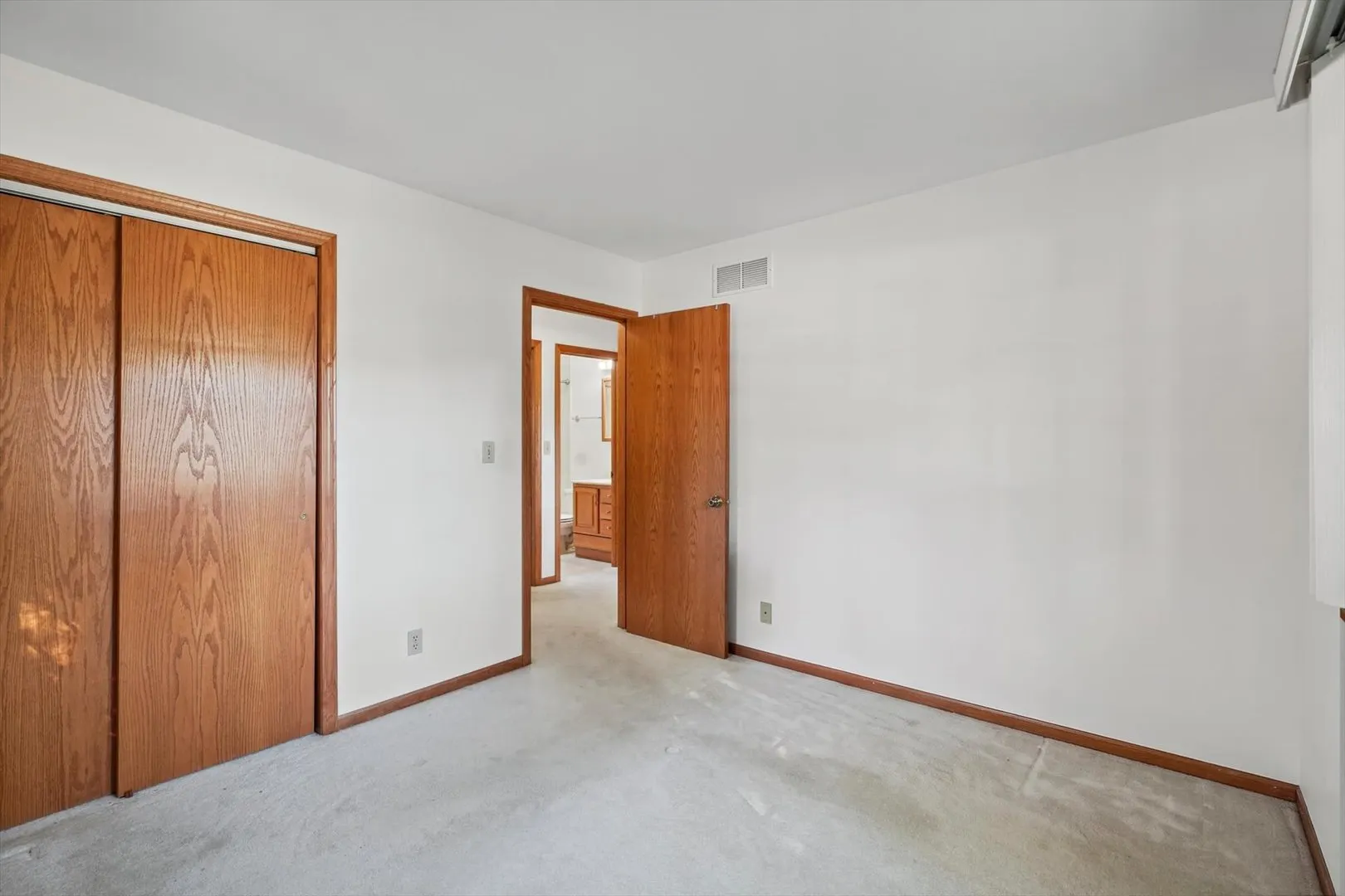 2312 Barberry Drive IL