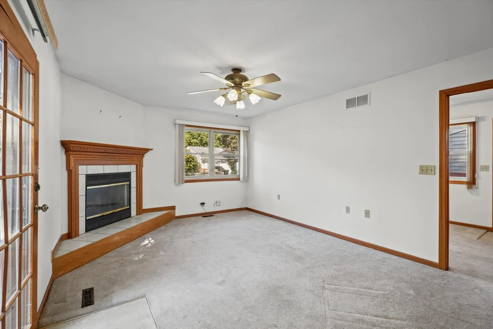 2312 Barberry Drive IL