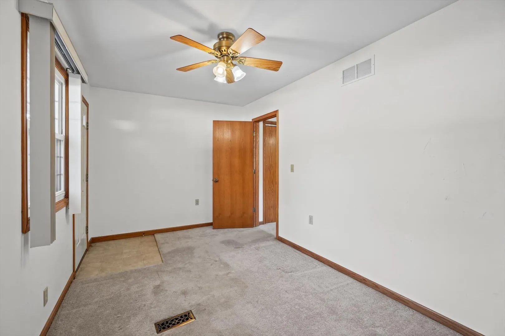 2312 Barberry Drive IL
