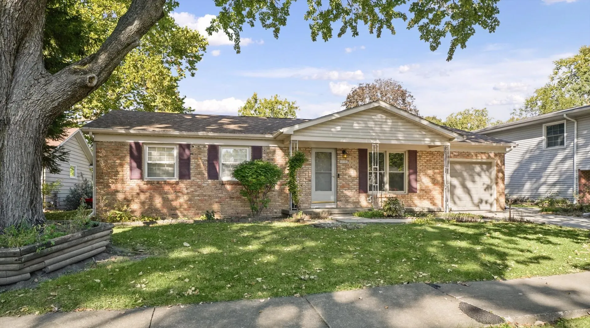 2312 Barberry Drive IL