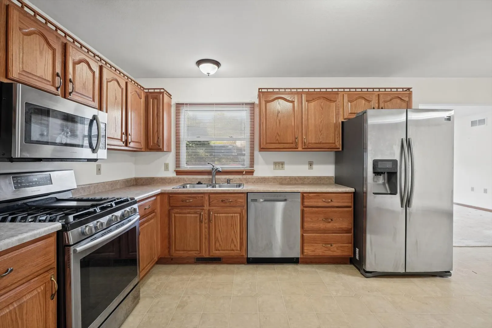 2312 Barberry Drive IL