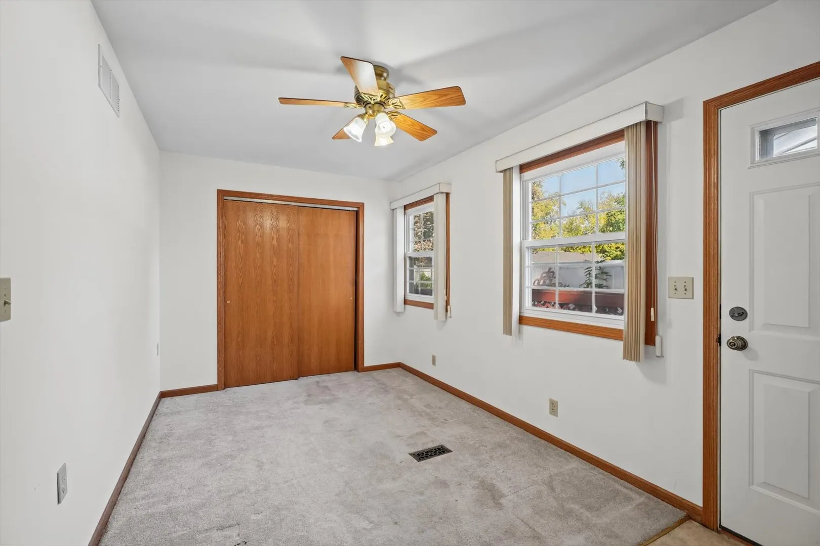 2312 Barberry Drive IL
