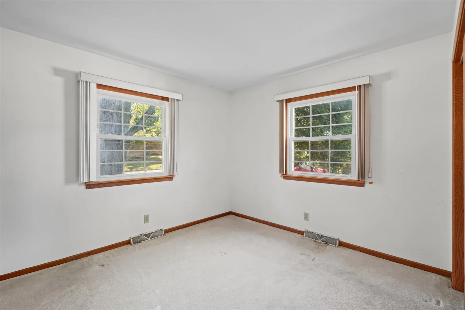 2312 Barberry Drive IL