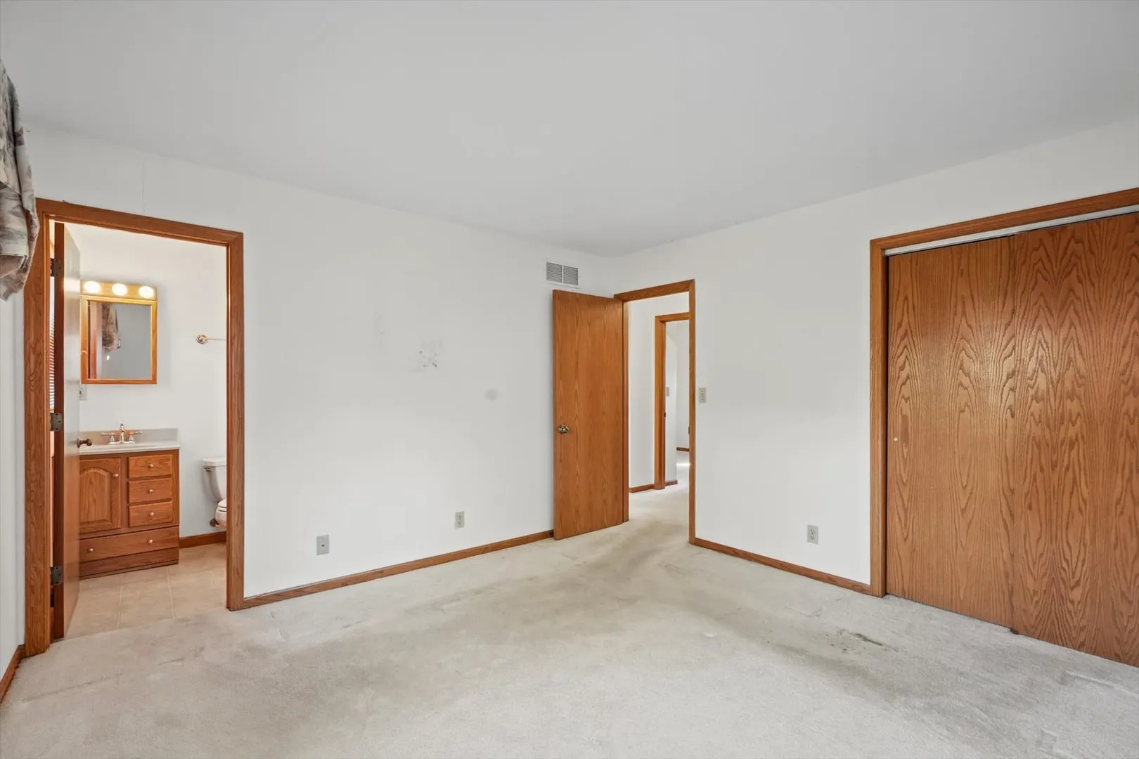 2312 Barberry Drive IL