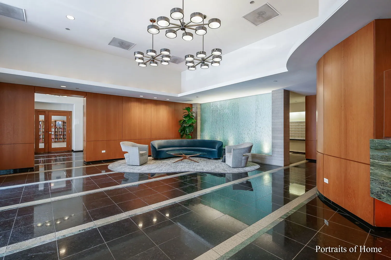 420 E WATERSIDE Drive IL #2103