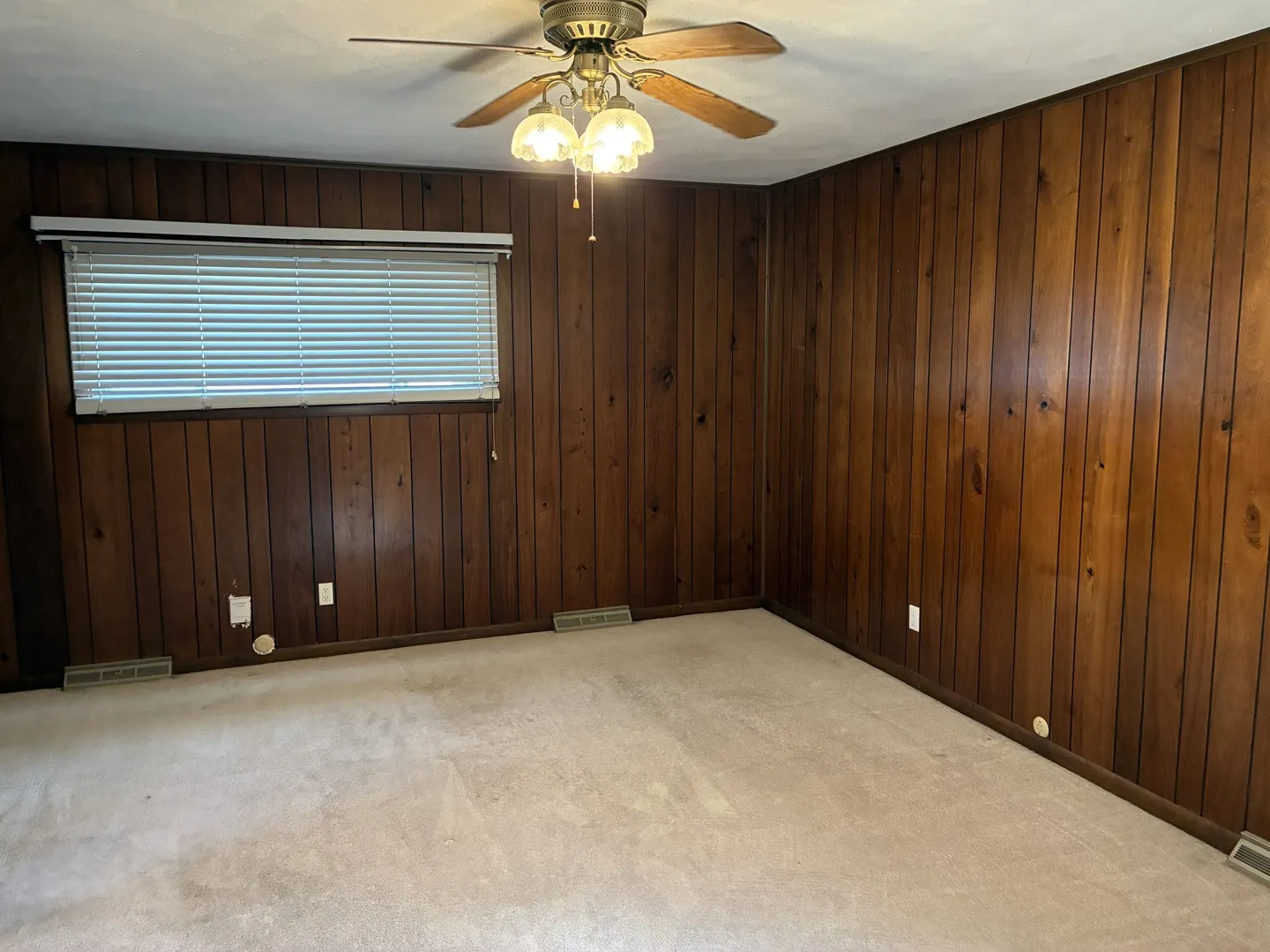 2540 32ND Street IL