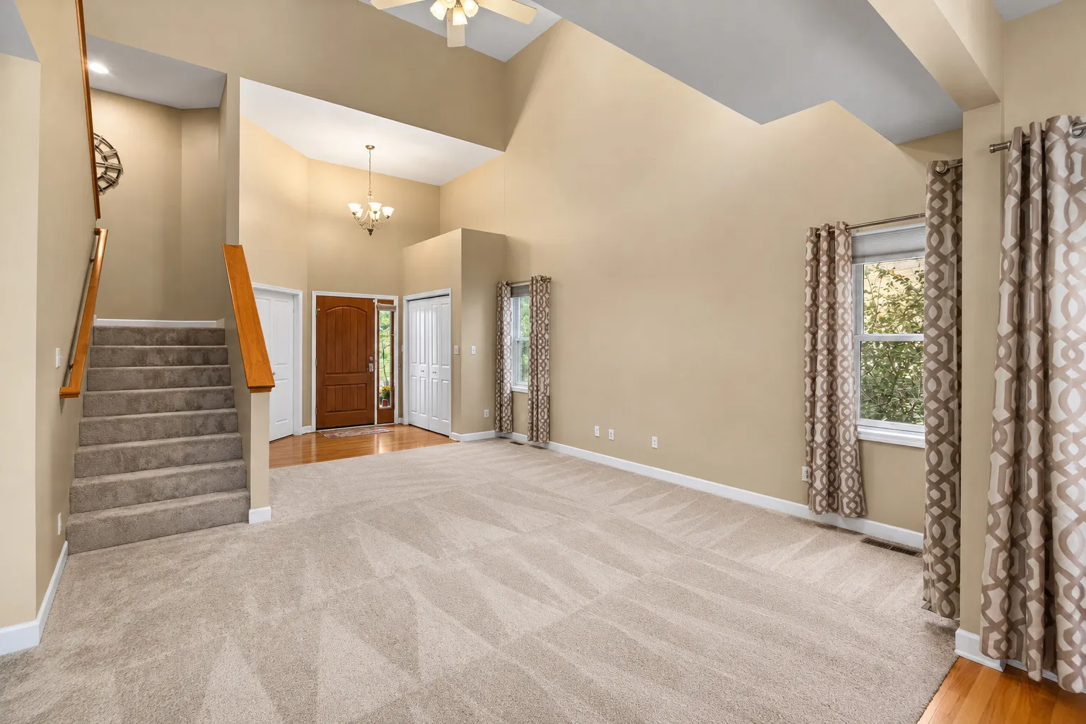 1716 Kingtree Drive IL