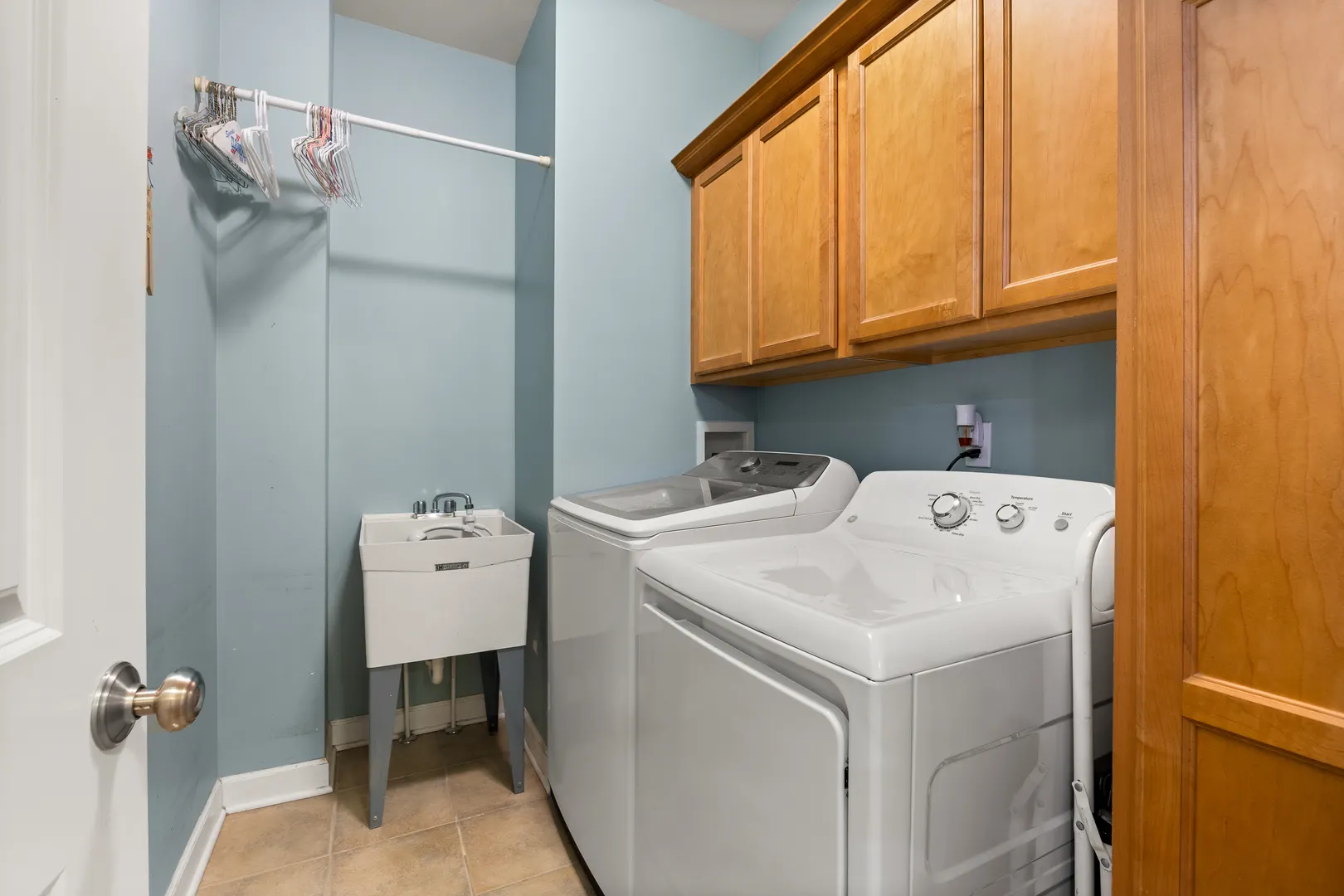 1716 Kingtree Drive IL