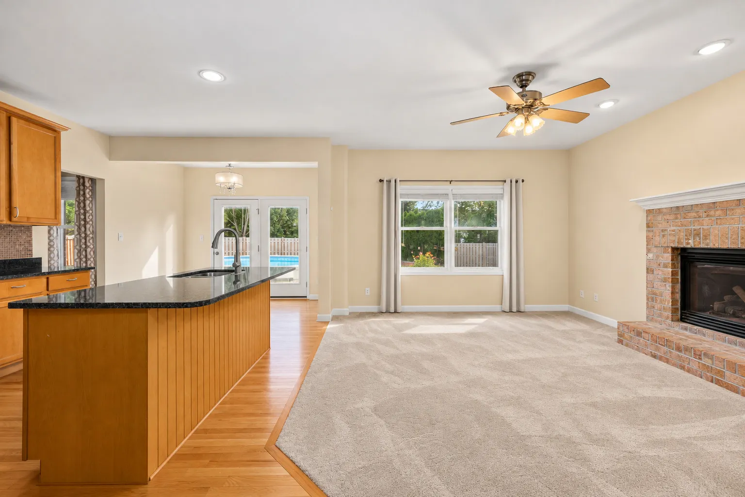1716 Kingtree Drive IL